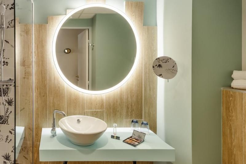 Hotel Mercure Orléans Portes de Sologne 2