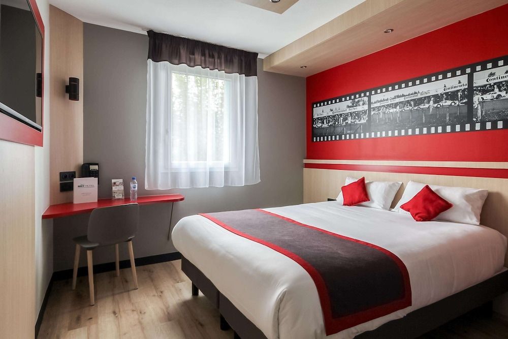 Brit Hotel Le Cottage 3