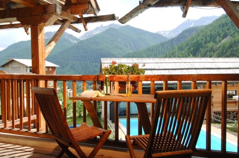 Hotel La Ferme De L'Izoard 2