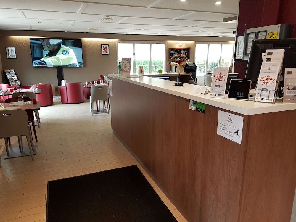 Hotel Campanile Aurillac 3 estrelas em Aurillac