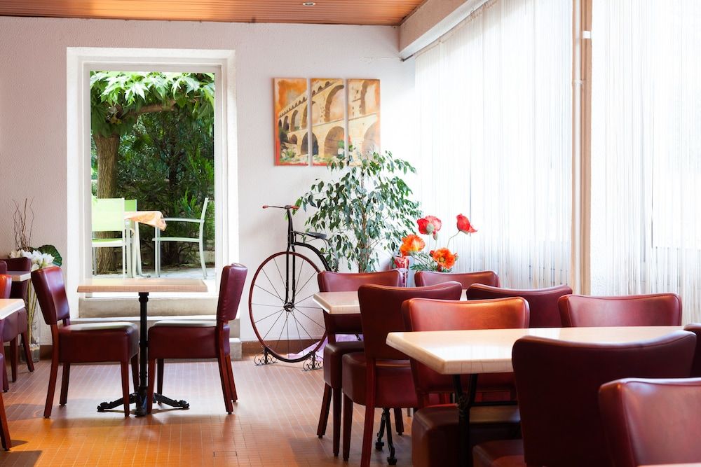 Le Saint Georges 3 estrelas em Bagnols-sur-Cèze