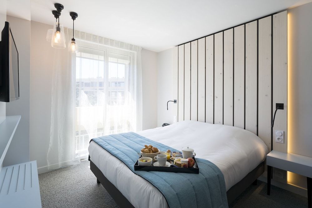 Opéralia Hôtel Les Pins 3 étoiles à Balaruc-les-Bains