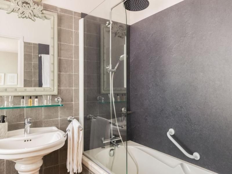 Hôtel Restaurant Les Ormes, The Originals Relais 3 estrelas em Barneville-Carteret