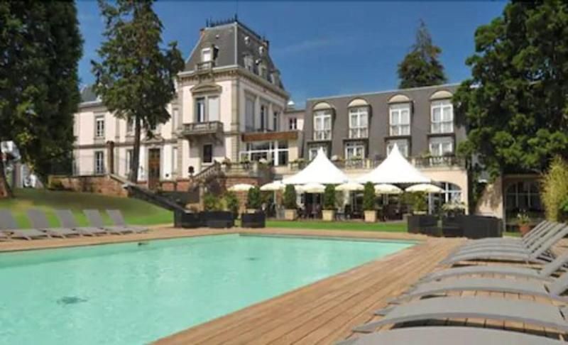 H Hotel & Restaurant 3