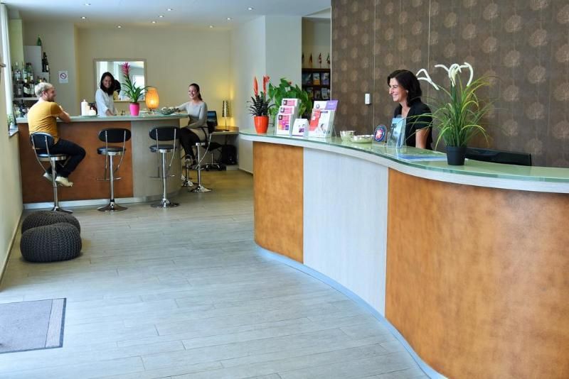 The Originals City, Hôtel Frisia, Beaulieu-sur-Mer 3