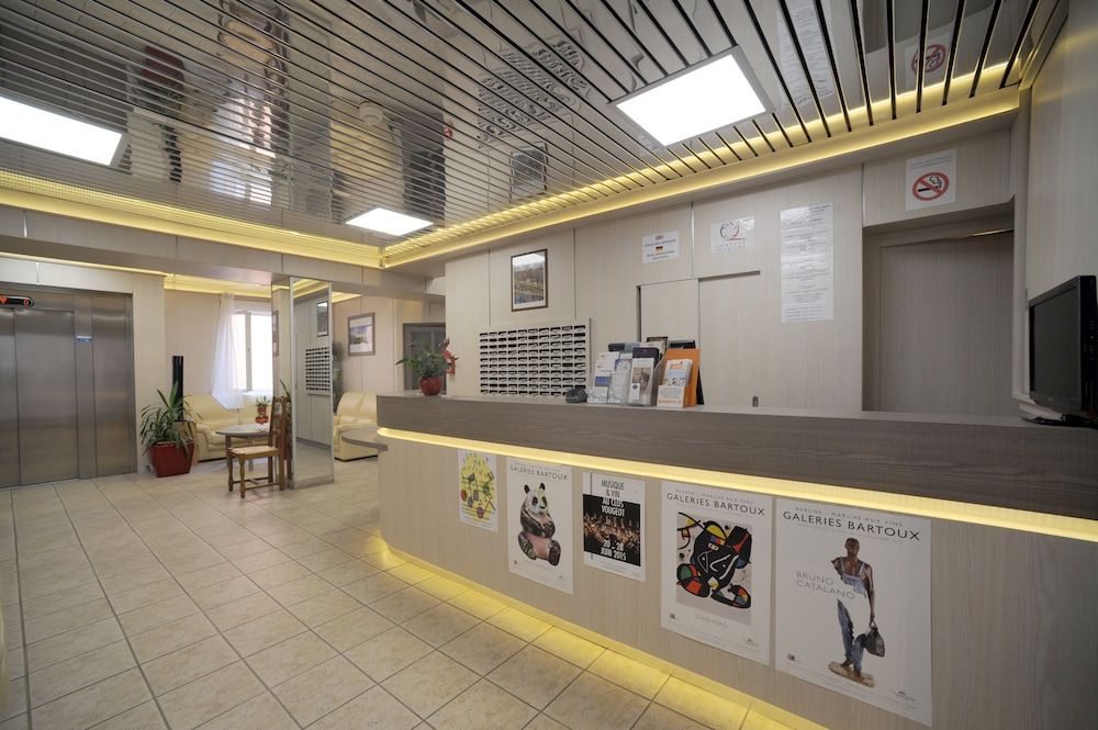 Hotel Au Grand Saint Jean 3