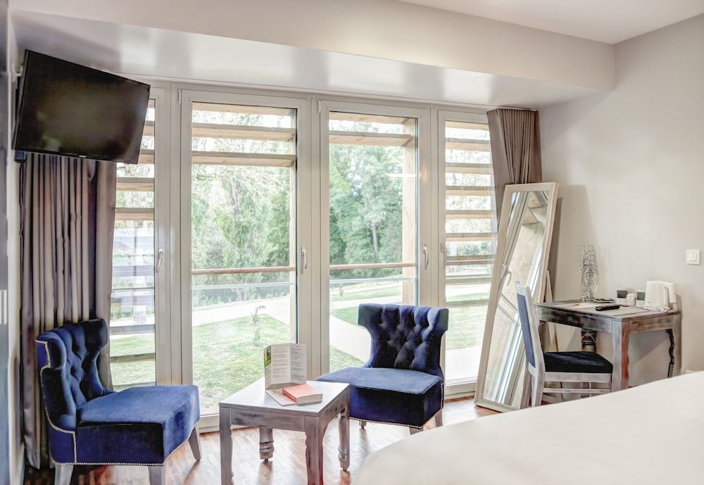 Le Château du Bost 3