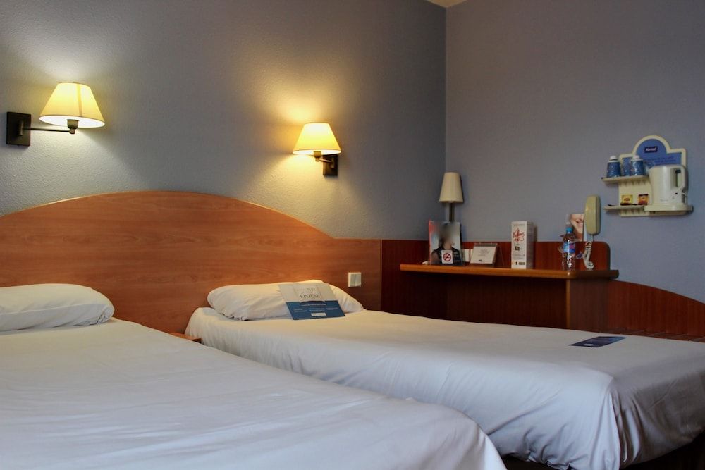 Kyriad Bourges Sud 3