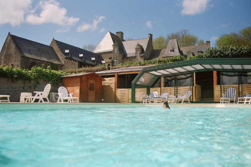 Chateau Hotel De Brelidy 3
