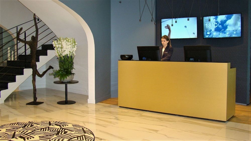 Hôtel l'Amirauté 3