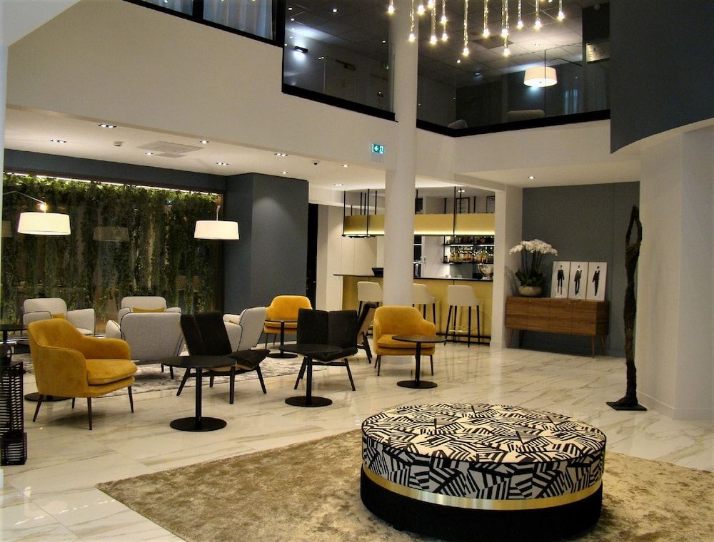 Hôtel l'Amirauté 1