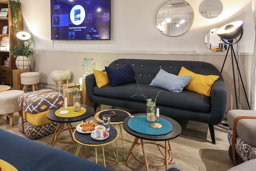 Hotel Kyriad Lyon Est - Bron Eurexpo Le Cottage 2