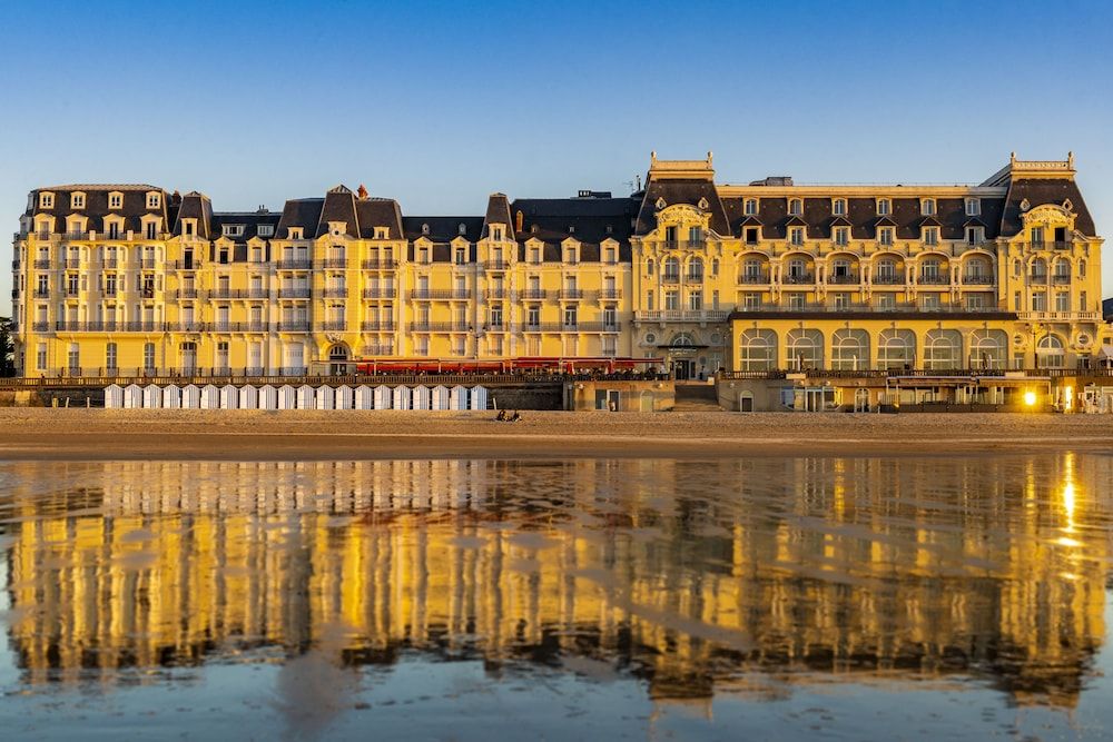 Le Grand Hôtel Cabourg - MGallery 5 estrelas em Cabourg