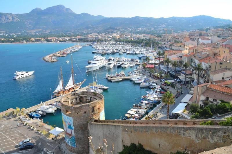 Langley Hotel Méditerranée 3 estrellas en Calvi