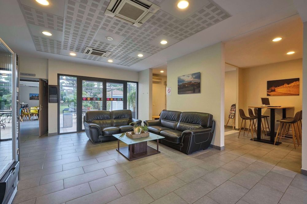 Comfort Aparthotel Carcassonne 3