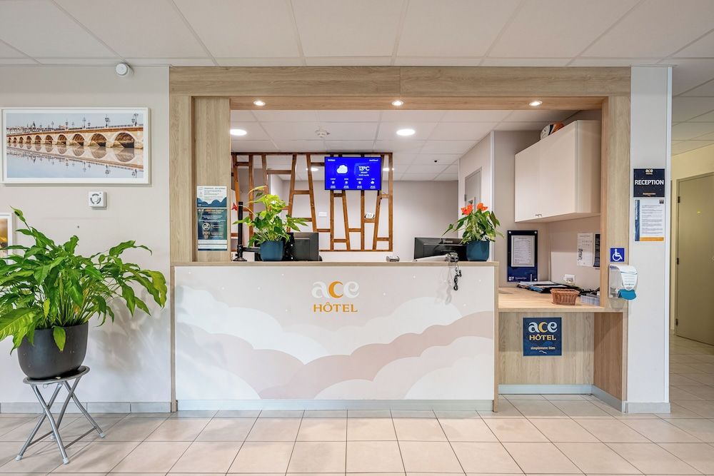 ACE Hôtel Bordeaux-Cestas 2