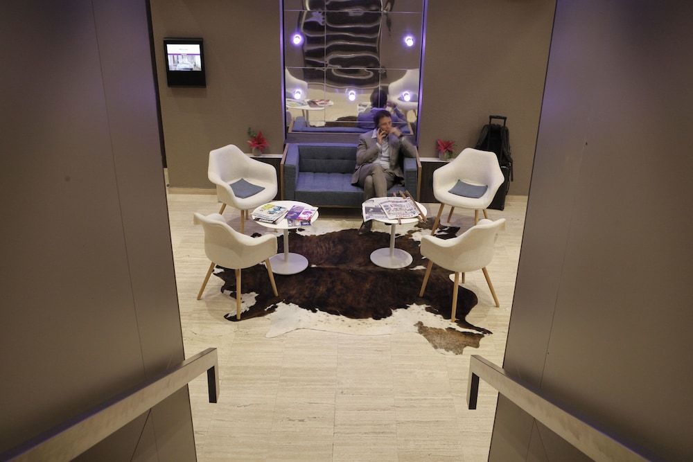 Mercure Lyon Charbonnieres 2