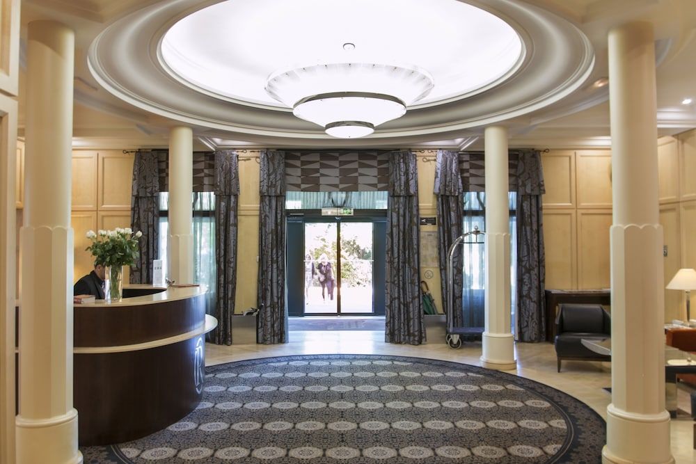 Hotel Restaurant & Spa Le Pavillon 2