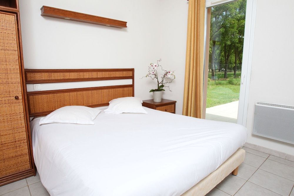 Vacancéole - Résidence le Domaine du Lac 3