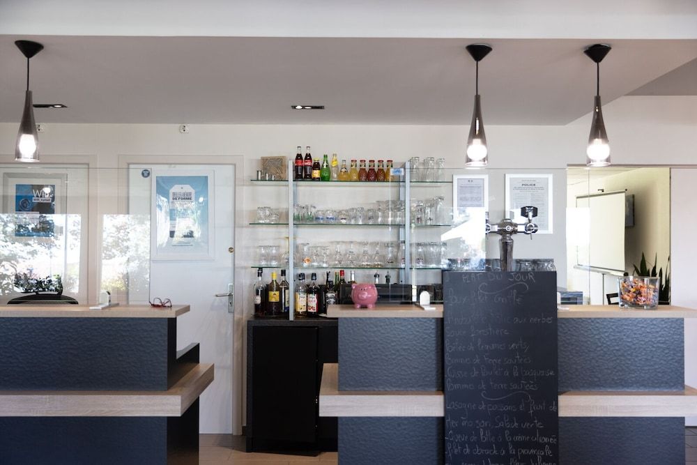 Kyriad Chateauroux 3