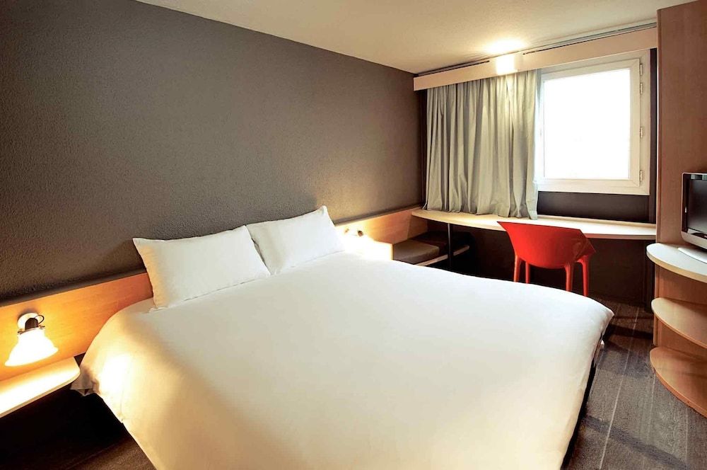 ibis Chateauroux 3