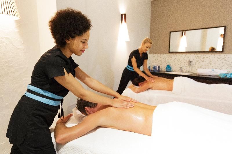 Center Parcs Les Hauts de Bruyères 3 estrelas em Chaumont-sur-Tharonne