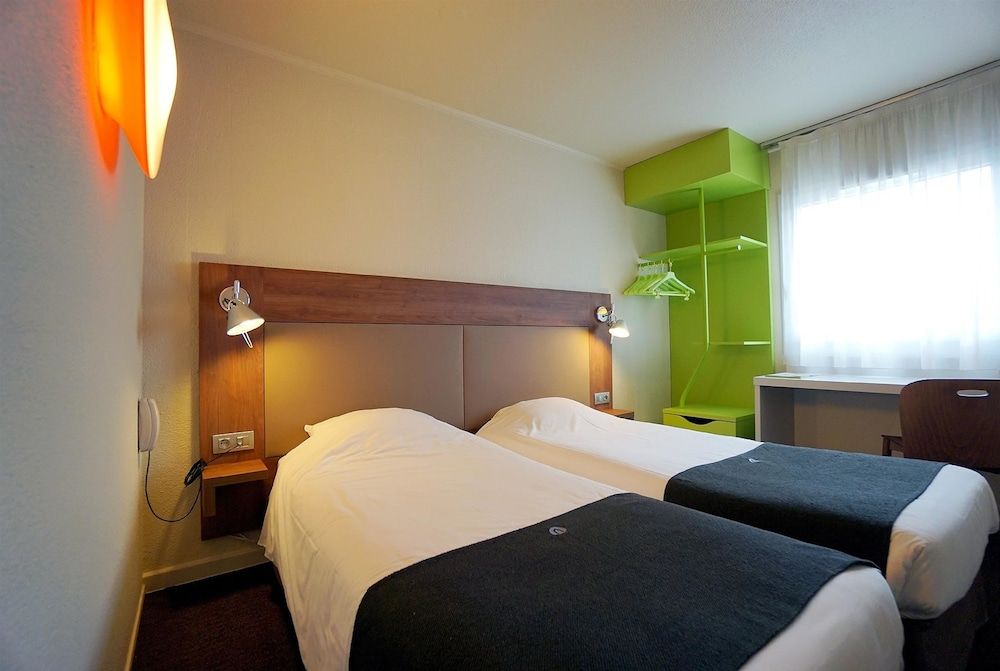 Hotel Campanile Paris Ouest - Chaville 3