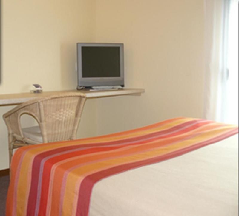 Hôtel Le Valois, Cognac 3