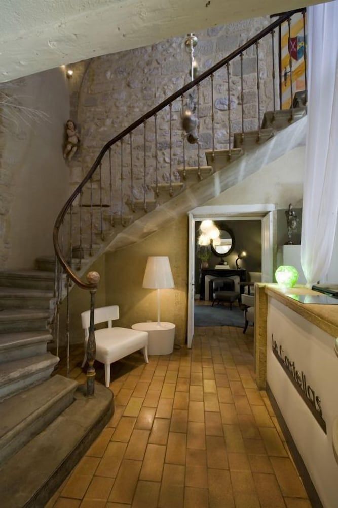 Hostellerie Le Castellas 3