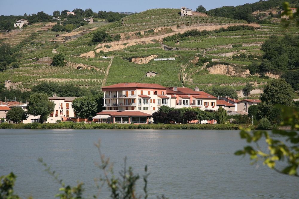 Le Beau Rivage 4 étoiles à Condrieu
