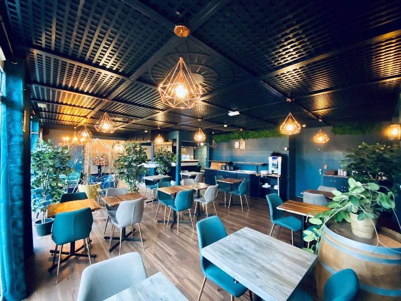 Sure  by Best W. Calais Coquelles Tunnel s/ Manche 2 étoiles à Coquelles