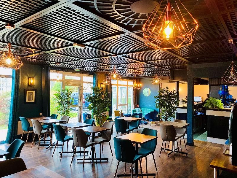 Sure  by Best W. Calais Coquelles Tunnel s/ Manche 3