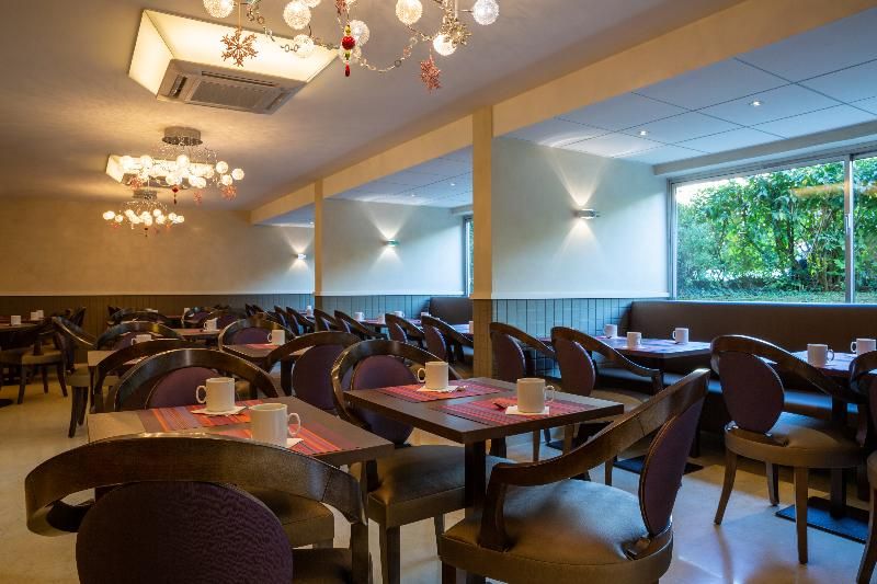 Hotel The Originals Grenoble Meylan Les 3 Roses 3