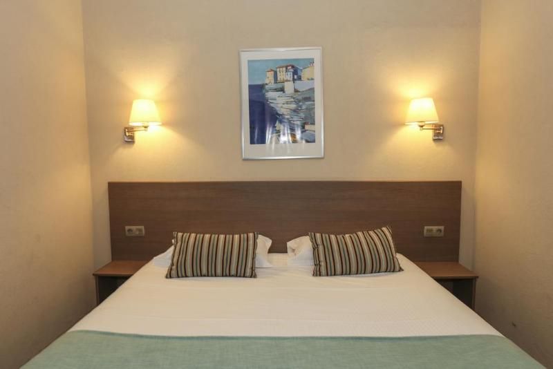 Hôtel Duc De Padoue 3