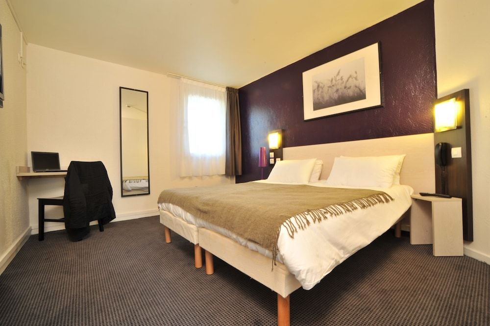 Brit Hotel Confort Lyon Dardilly 3