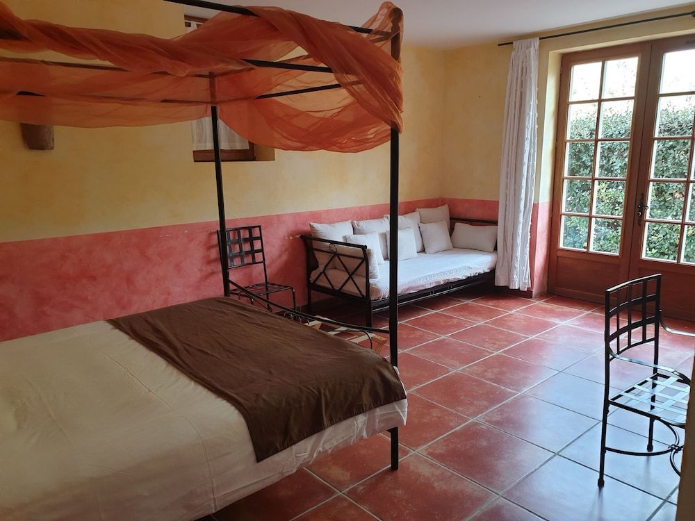 Domaine de Peyrolade 2