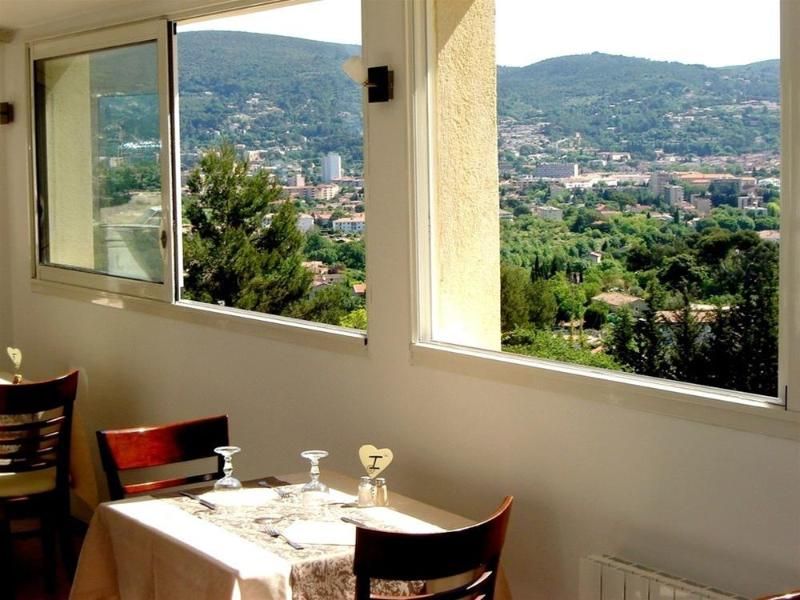 Logis Hotel Le Col De L'ange 3