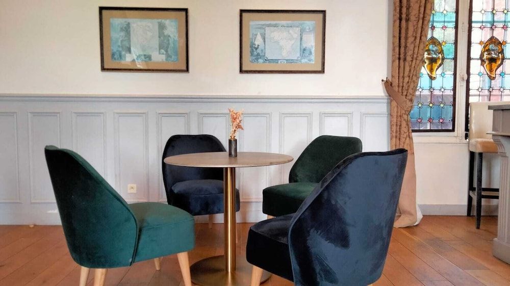 Château de l'Hermitage 2