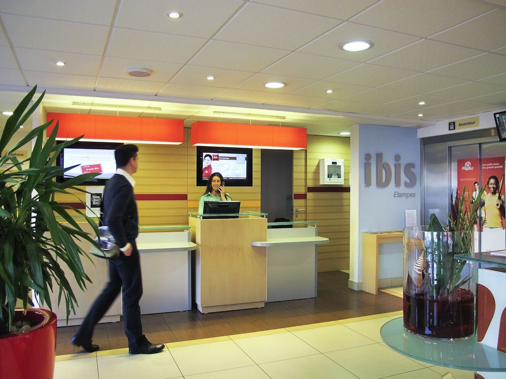 ibis Etampes 2