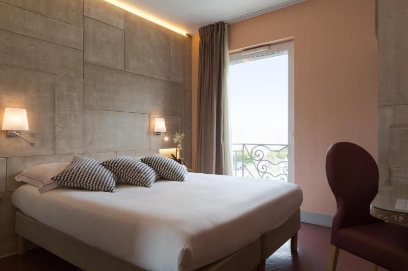 The Originals Boutique Hôtel Alizé Évian-les-Bains 3