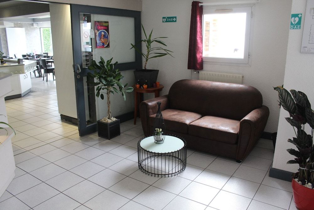 Brit Hotel La Bonne Etape 3