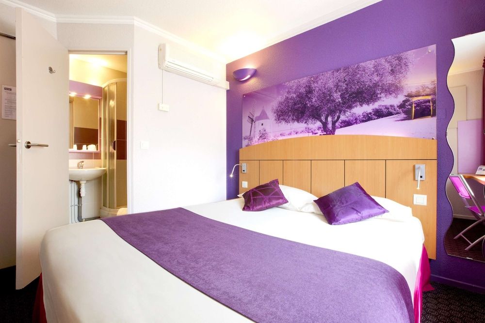 Kyriad Direct Arles 2 estrellas en Arles