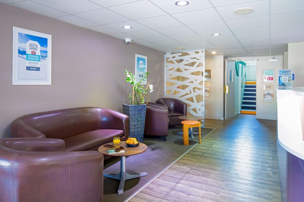 Hôtel Kyriad Marseille Est - Gémenos 2