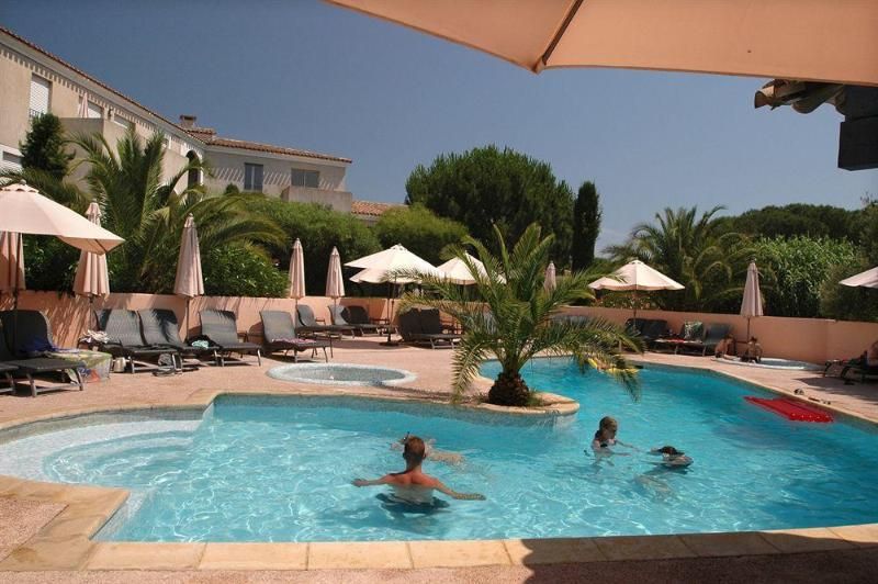 Caesar Domus -1 estrelas em Gassin