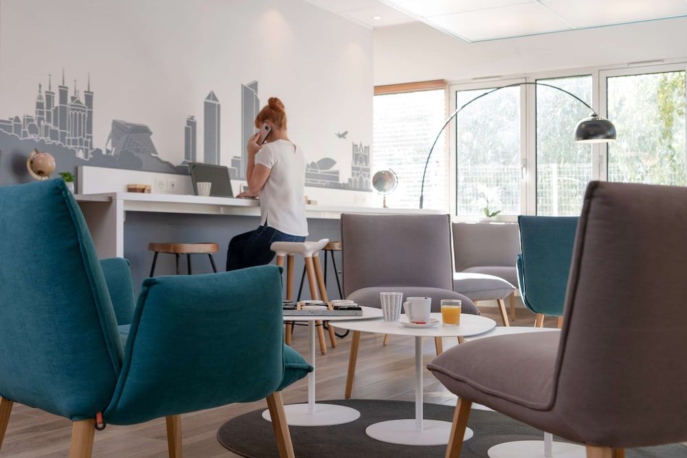 Kyriad Lyon Sud - Givors 2