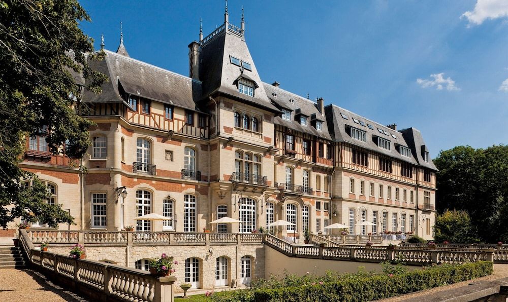Château Jeanne & the Forest - Château de Montvillargenne 4 estrellas en Gouvieux
