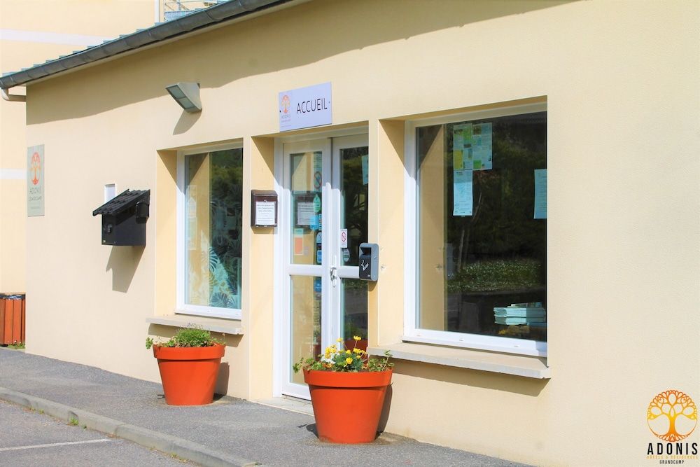 Adonis Grandcamp - Les Isles de Sola 2