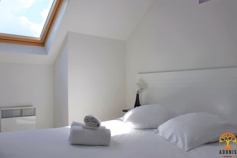 Adonis Grandcamp - Les Isles de Sola 3