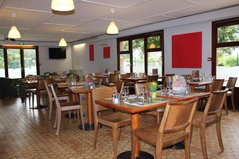 Kyriad Lille Hem 3 estrelas em Hem