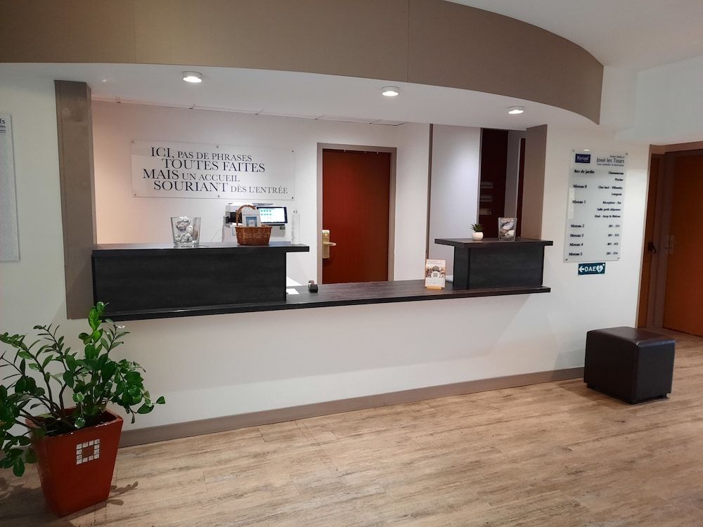 Kyriad Tours - Joue les Tours 2